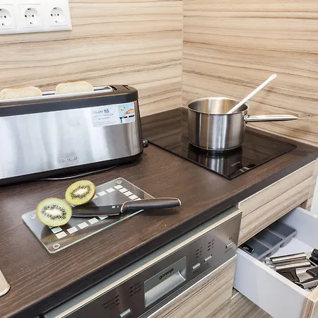 Apartmanhotel Staycity 4*