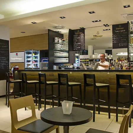Aparthotel Staycity 4*