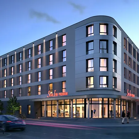 Aparthotel Staycity 4*
