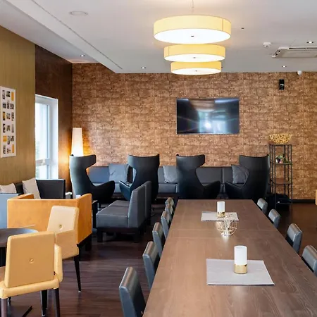 Staycity Hotel 4*